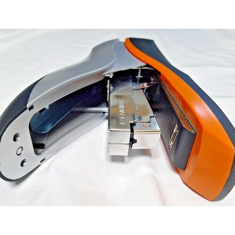Swingline Optima 8767X  Heavy Duty Stapler W/Optima Staples 2-70 Sheets Easy